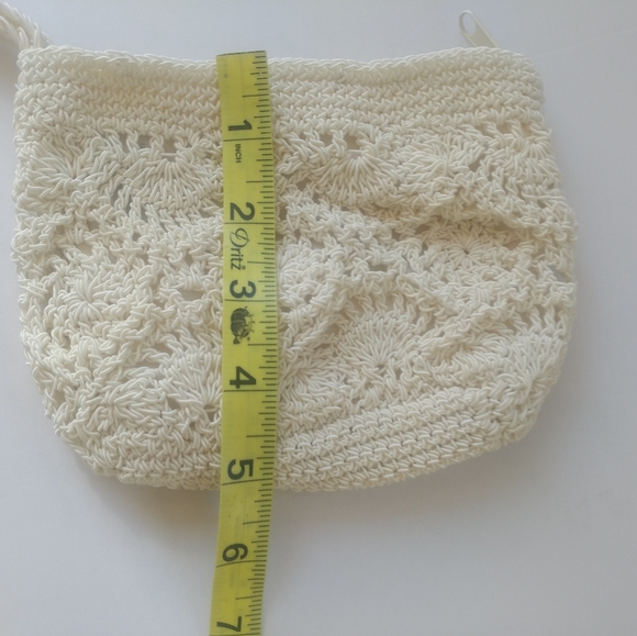 Kithie Lee Cream Wristlet Coin Purse - Picture 6 of 6